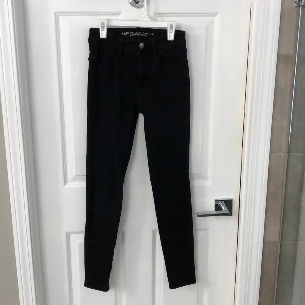 American Eagle black high rise jegging (size 0)